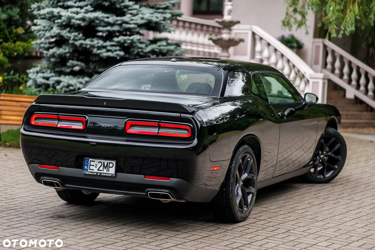Dodge Challenger - 19