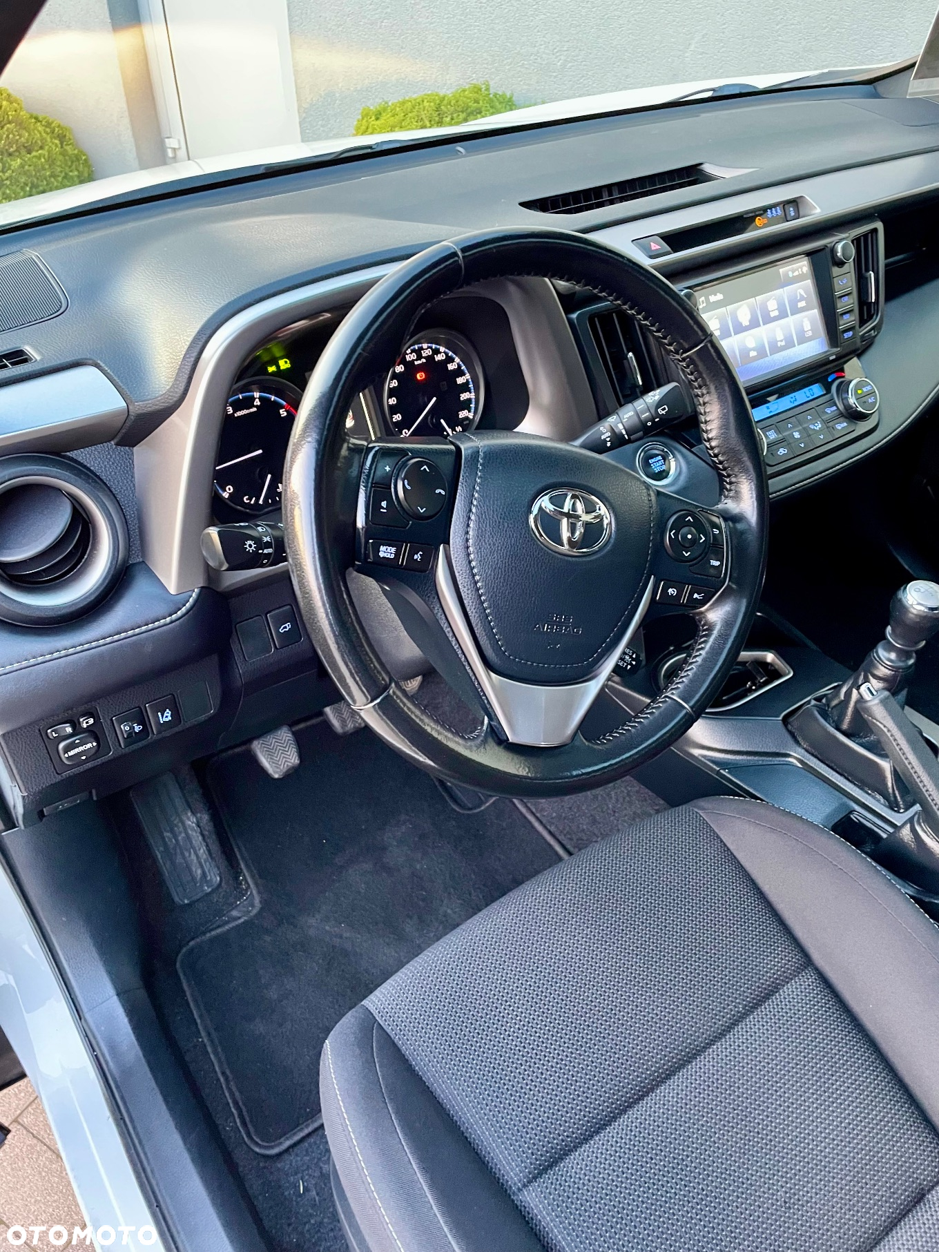 Toyota RAV4 - 21