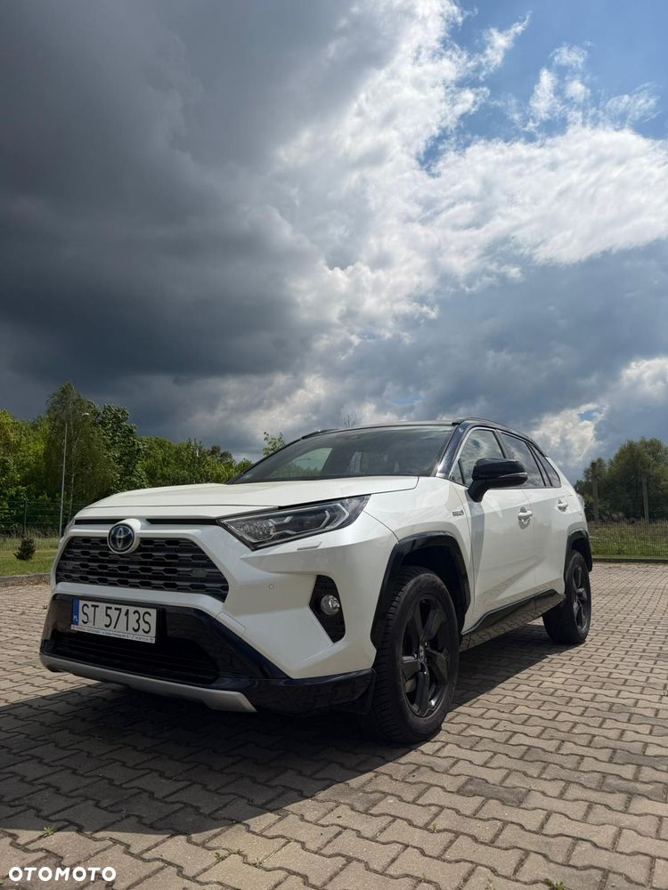 Toyota RAV4 - 1