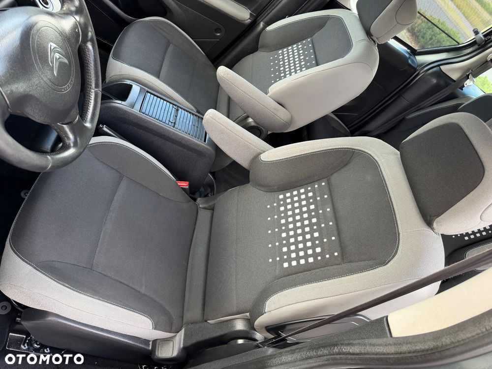 Citroën Berlingo Multispace e-HDi 90 FAP EGS6 Exclusive - 28