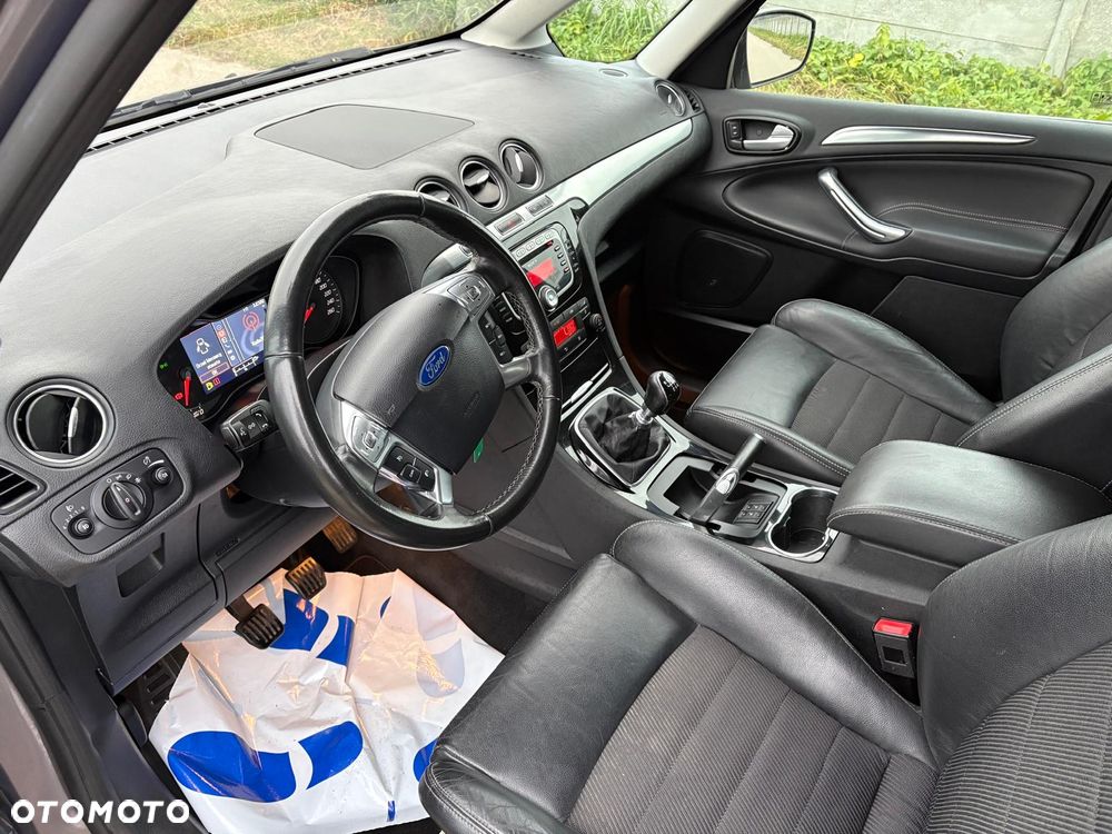 Ford Galaxy 2.0 TDCi Titanium - 18