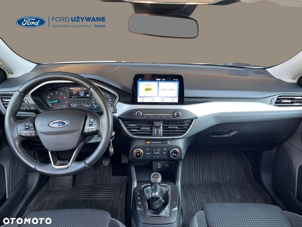 Ford Focus 1.0 EcoBoost Start-Stopp-System Business Edition - 11