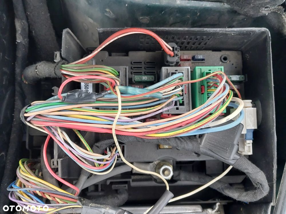 Peugeot 307 SW Kombi silnik 1.6 16v Benzyna skrzynia biegów drzwi klapa zderzak maska błotnik KSUD lampa szyba hak holowniczy moduł BSI BSM B4 osłona listwa fotel maglownica zacisk pompa panel konsola radio mechanizm wydech NA CZĘŚCI - 18
