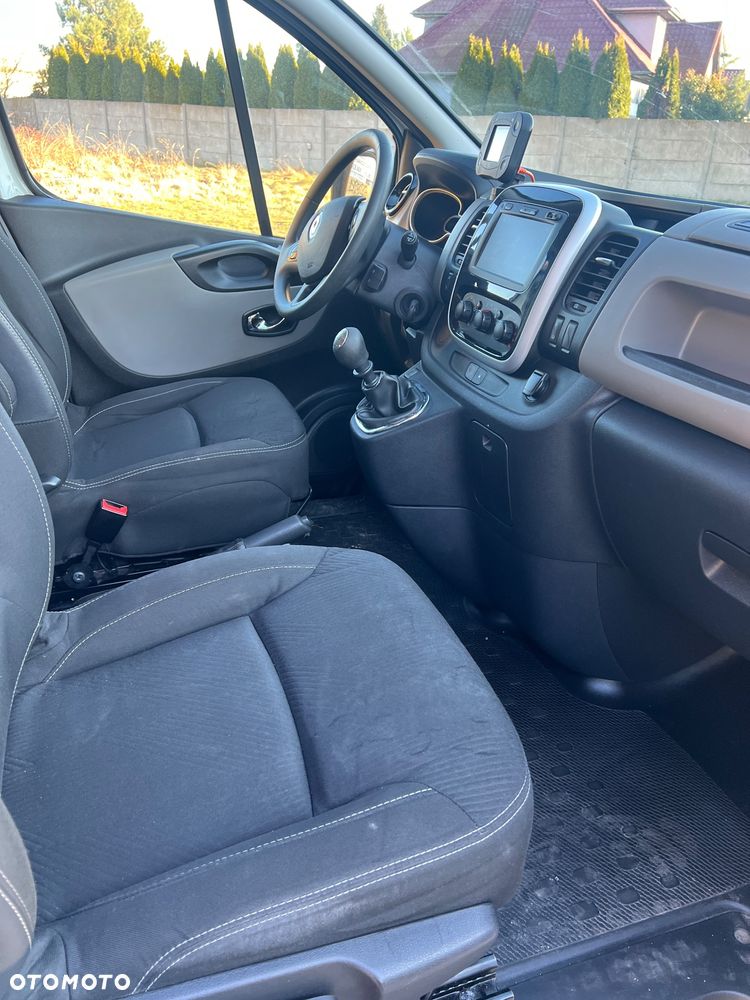 Renault TRAFIC - 12