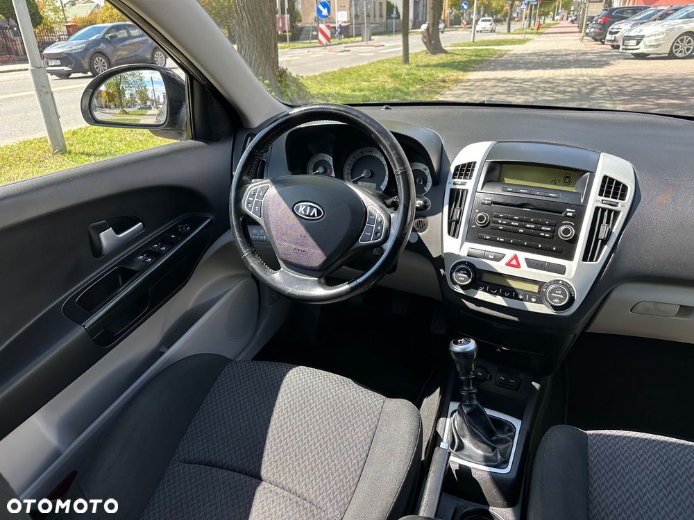 Kia Ceed 1.6 CVVT LX - 18