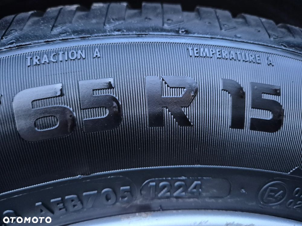 Hyundai i30 1.6 CRDi Fifa World Cup Edition - 17