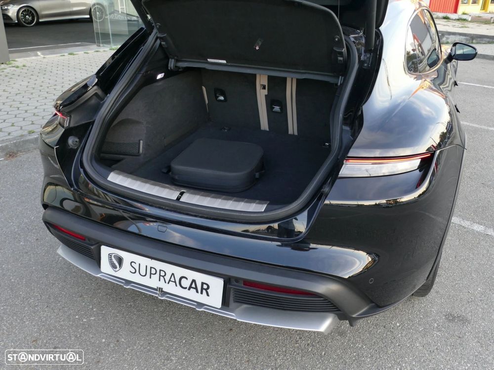 Porsche Taycan Cross Turismo 4S - 5