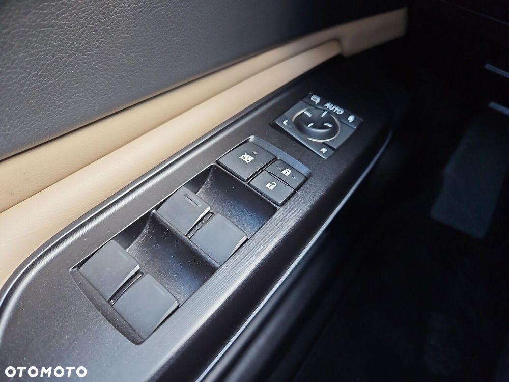 Lexus ES 300h Prestige - 17