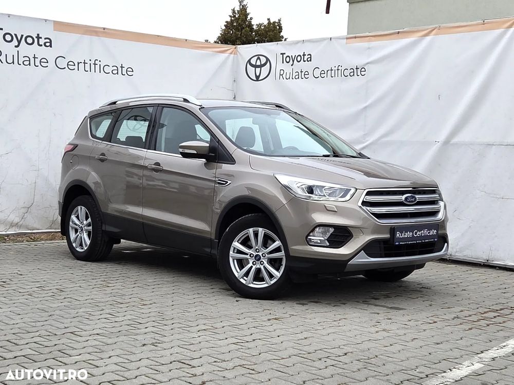 Ford Kuga 1.5 EcoBoost 4WD Aut. Trend - 2