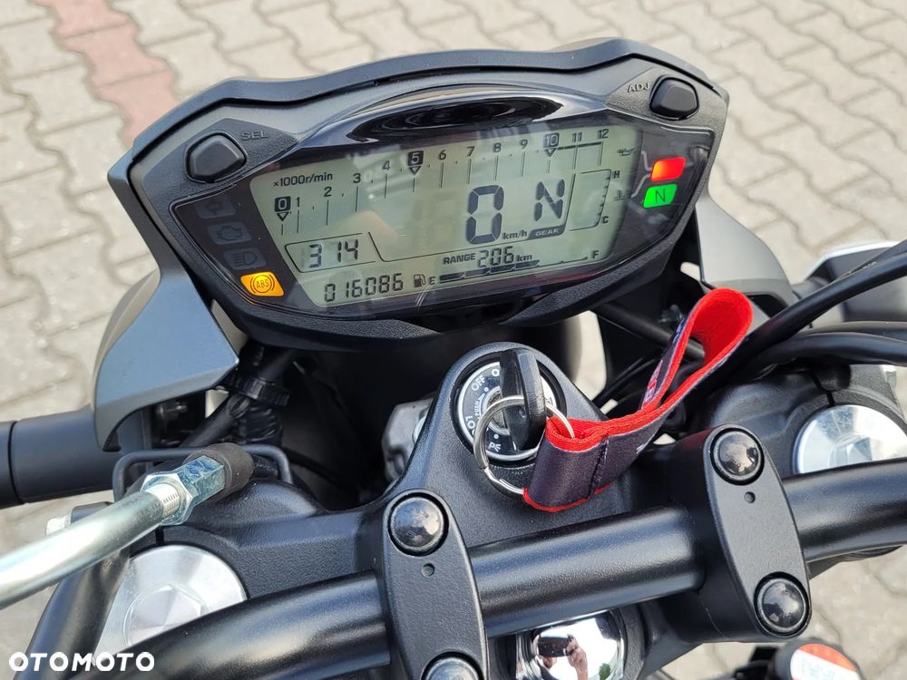 Suzuki SV - 23