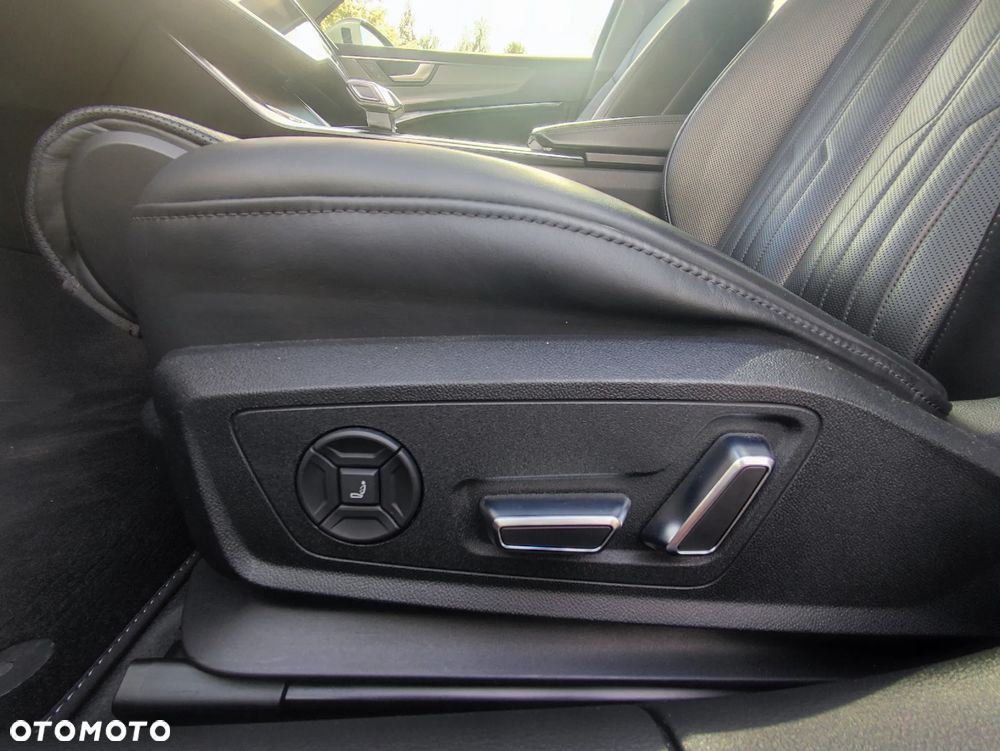 Audi A6 Avant 40 TDI quattro S tronic - 6