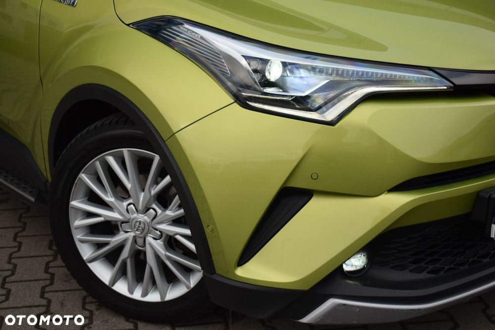Toyota C-HR 1.8 Hybrid Neon Lime powered by JBL - 6