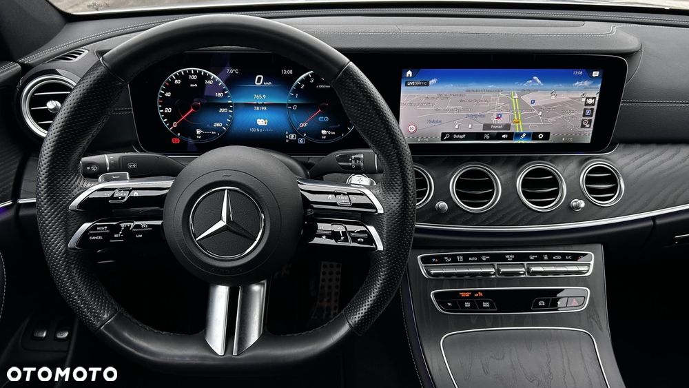 Mercedes-Benz Klasa E - 14