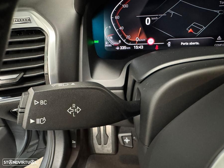 BMW 840 d xDrive Pack M - 30