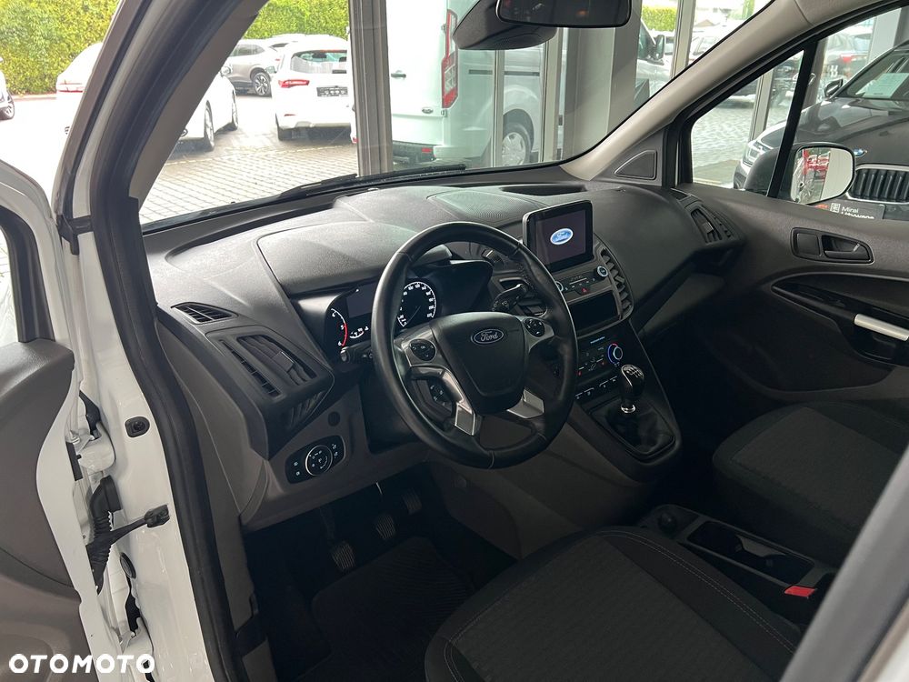 Ford Transit Connect - 17
