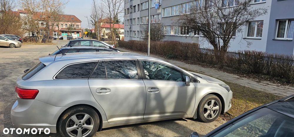 Toyota Avensis 2.0 D-4D Sol - 9