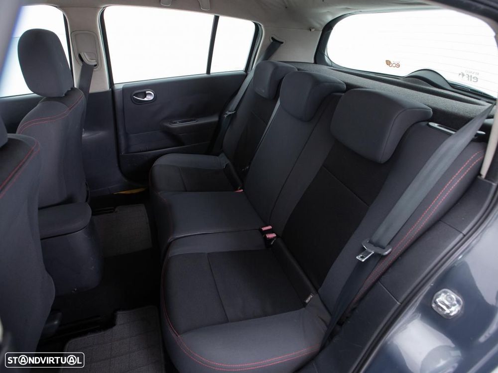 Renault Mégane — fotografia 9