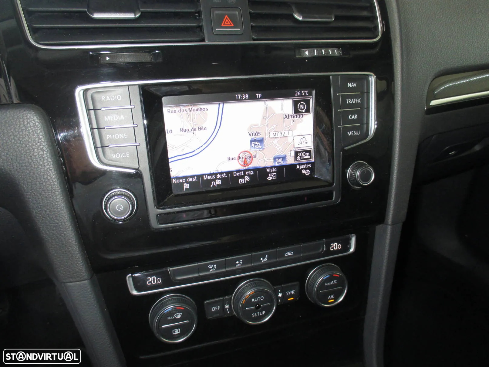 VW Golf 1.6 TDi Highline - 12