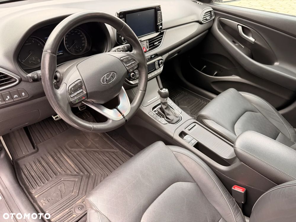 Hyundai i30 1.4 T-GDI Premium DCT - 9