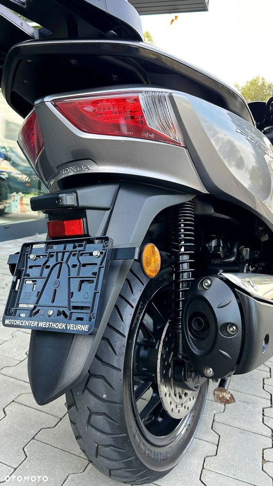 Honda NSS - 22