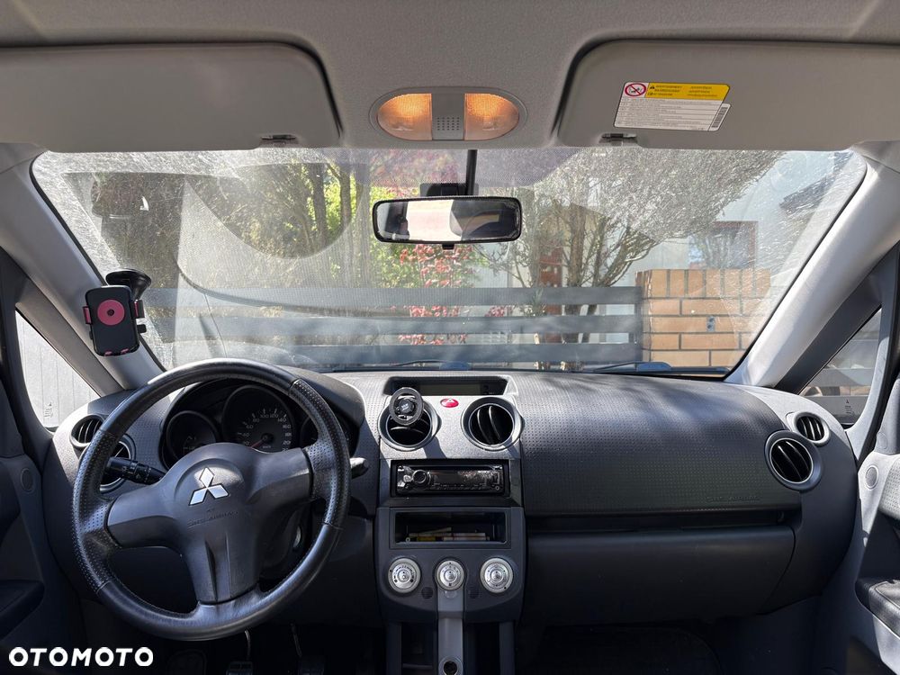 Mitsubishi Colt - 3