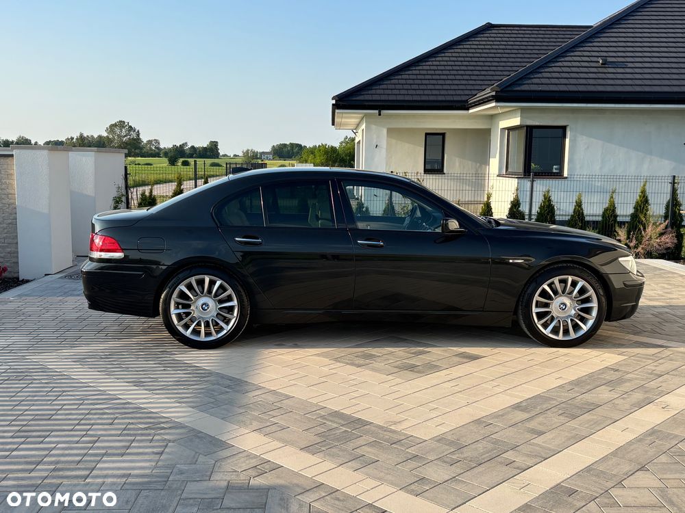 BMW Seria 7 745d - 9