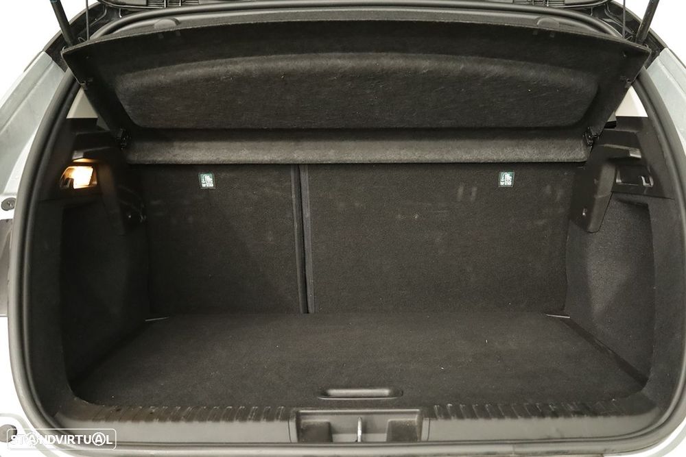 Renault Captur 1.0 TCe Techno Bi-Fuel - 26