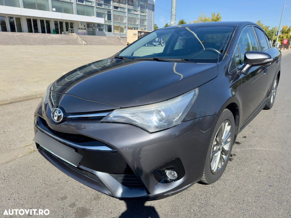 Toyota Avensis - 4