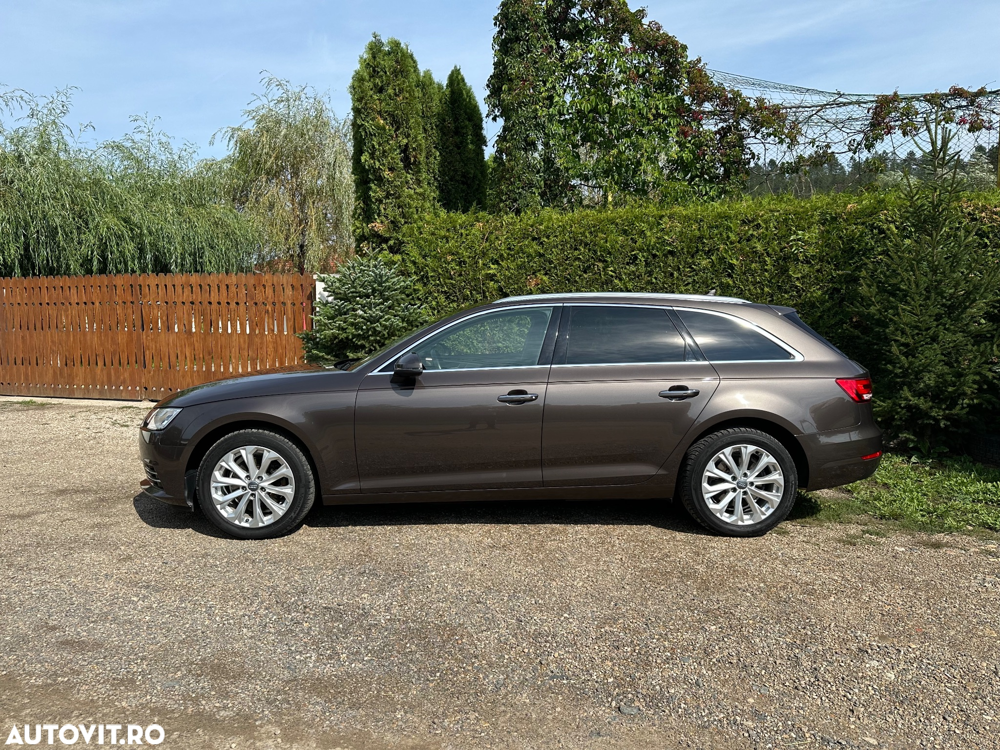 Audi A4 Avant 40 g-tron S tronic - 5