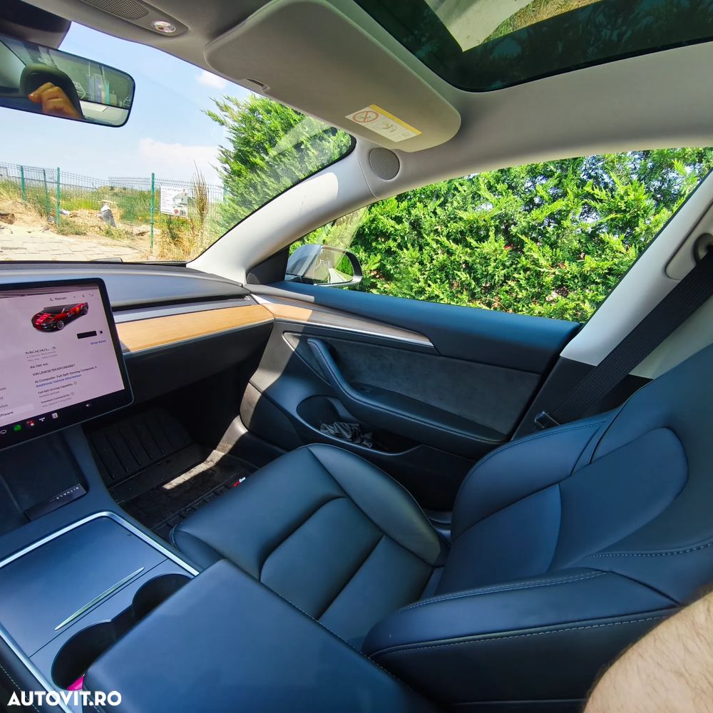 Tesla Model 3 - 2