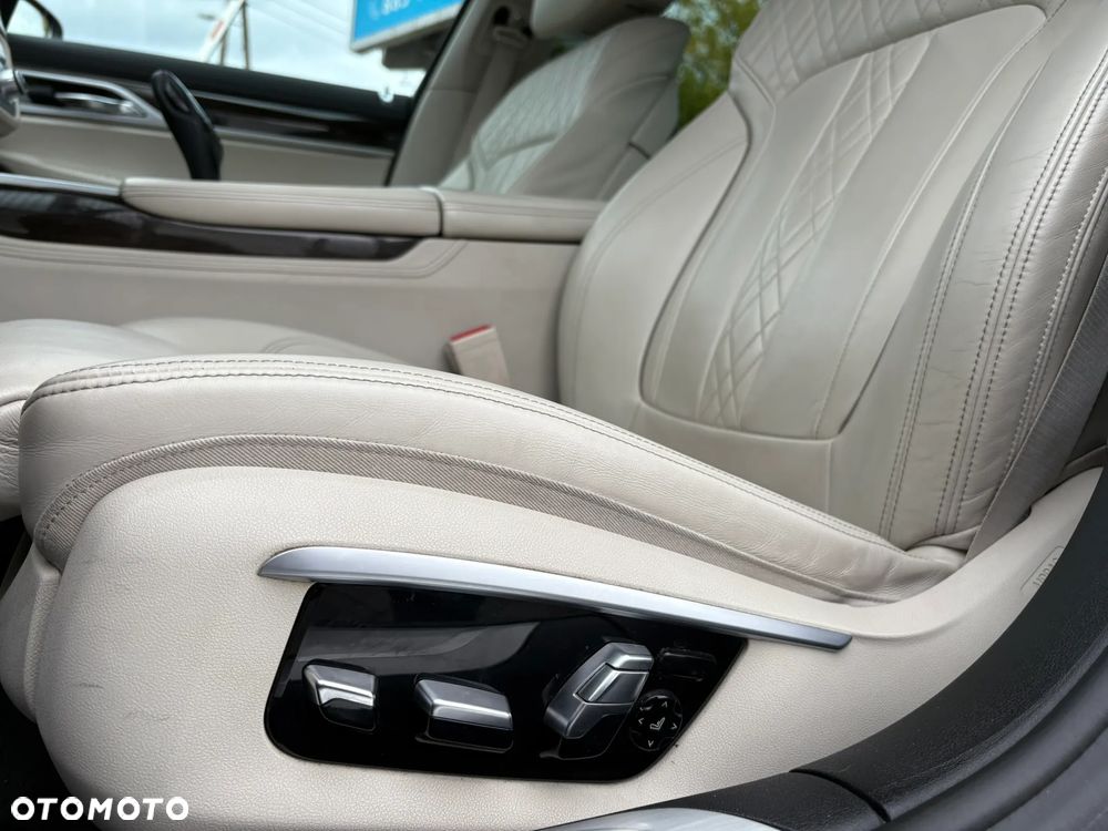 BMW Seria 7 730d xDrive - 10