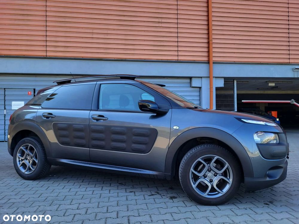 Citroën C4 Cactus - 16