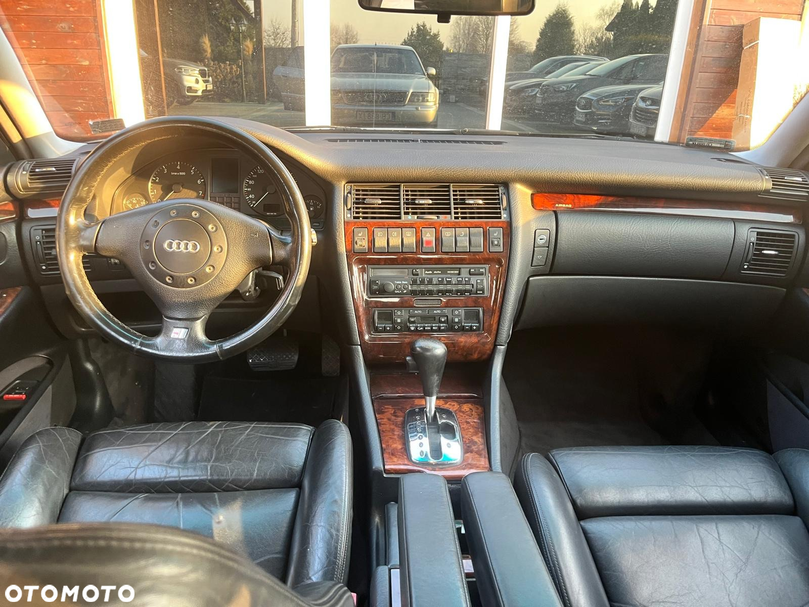 Audi A8 - 8