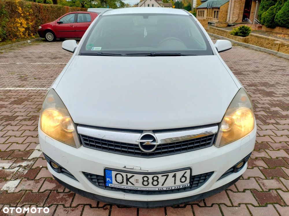 Opel Astra III GTC 1.4 Cosmo - 7