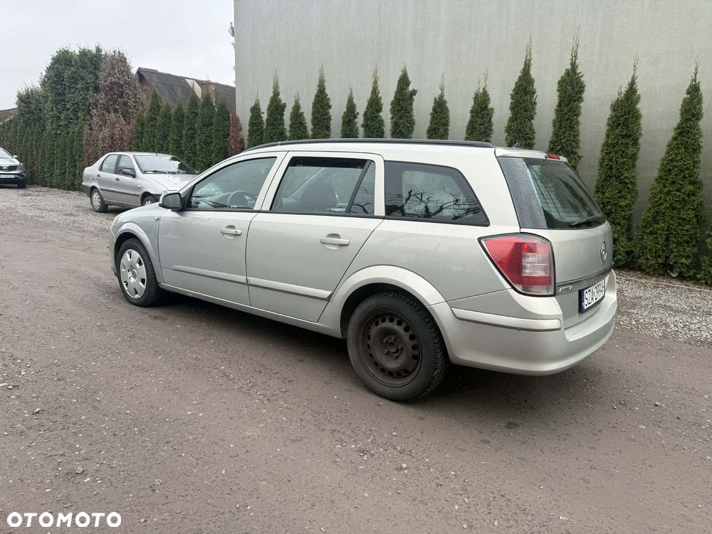 Opel Astra - 4