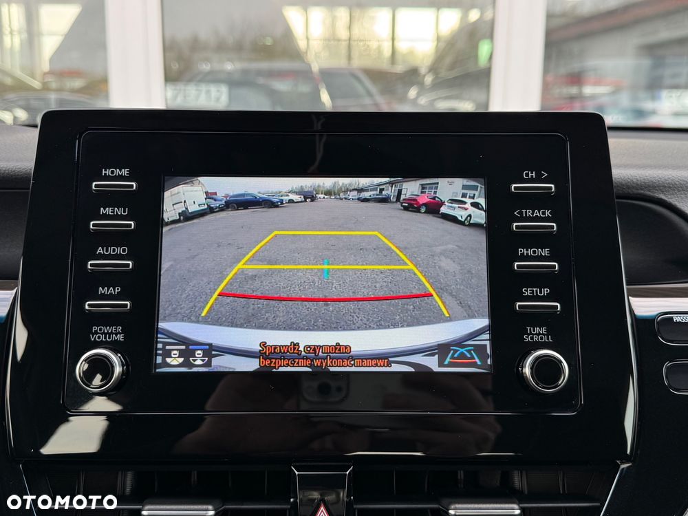 Toyota Camry 2.5 Hybrid Comfort CVT - 24