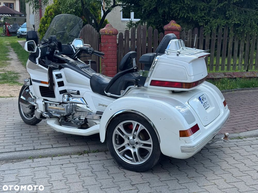 Honda GL - 6