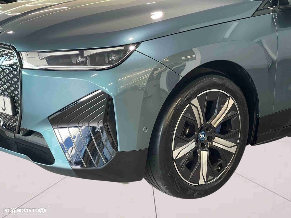 BMW iX xDrive 40 Pack Desportivo - 6