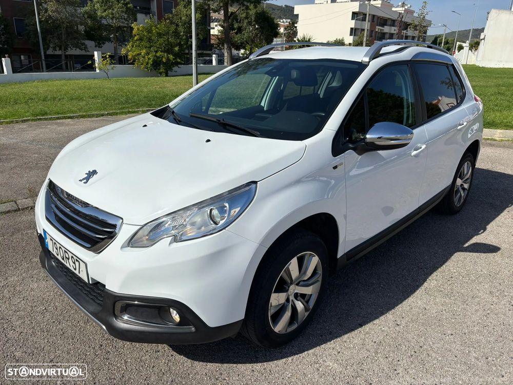 Peugeot 2008 1.2 PureTech Allure - 1