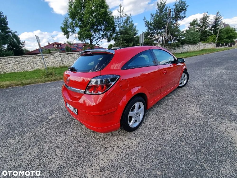 Opel Astra III GTC 1.6 Sport - 31