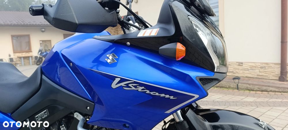 Suzuki V-STROM - 30