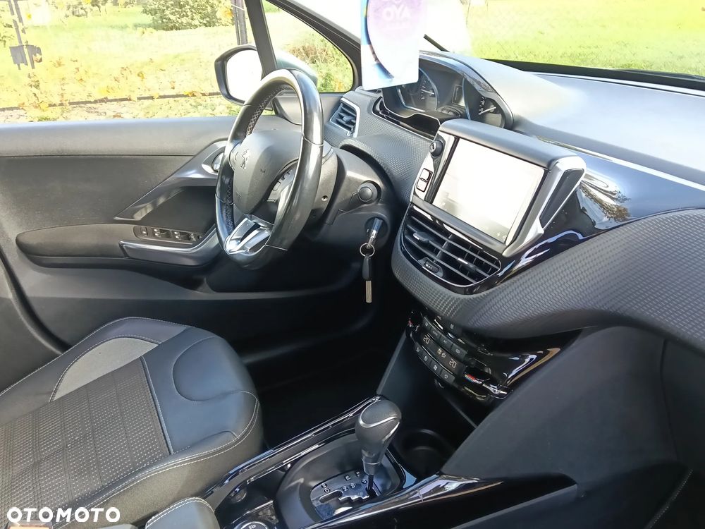 Peugeot 2008 PureTech 110 Stop&Start EAT6 Allure - 21