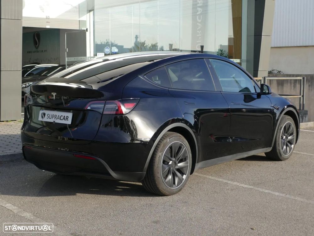 Tesla Model Y Standard - 5