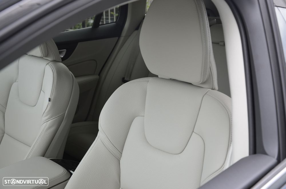 Volvo V60 2.0 T6 AWD TE Plus Dark - 13