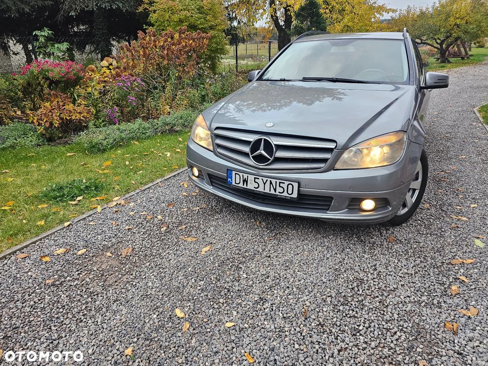 Mercedes-Benz C-Class 2008 photo 2