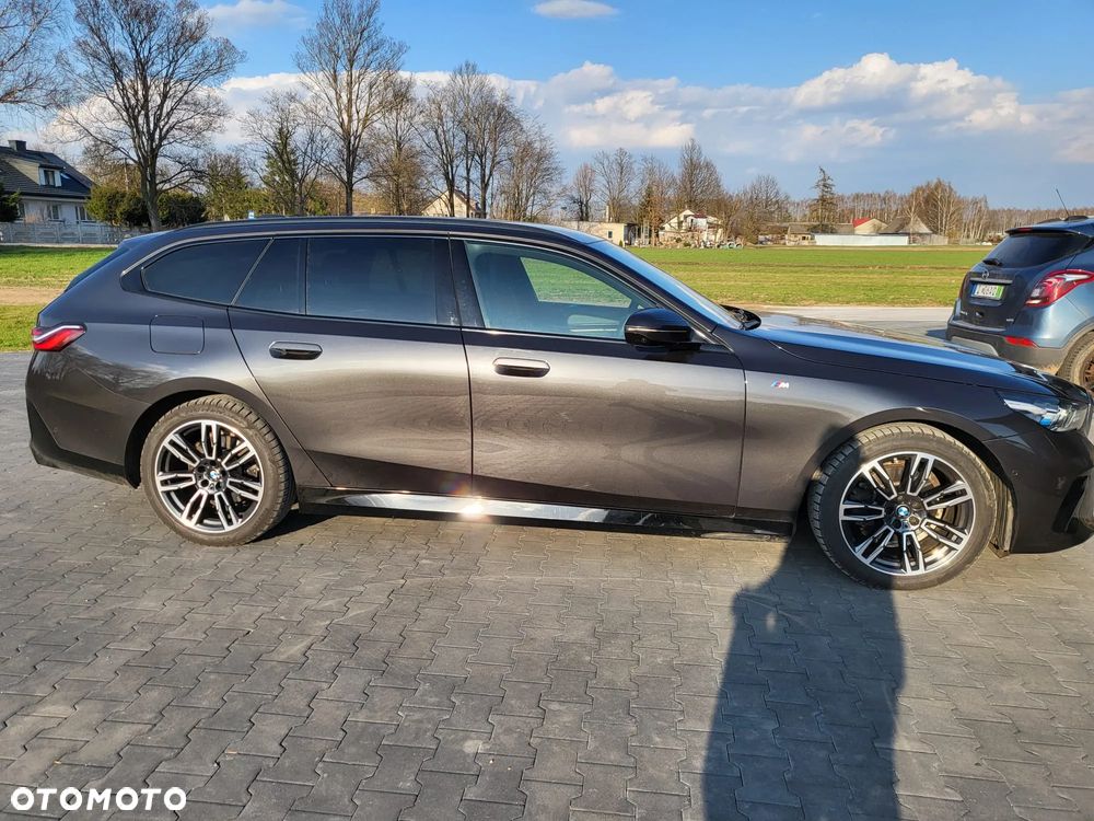 BMW Seria 5 520d xDrive - 24