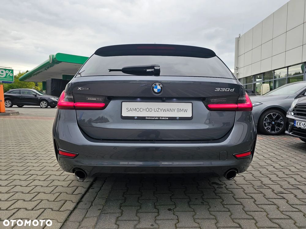 BMW Seria 3 330d xDrive Sport Line sport - 14
