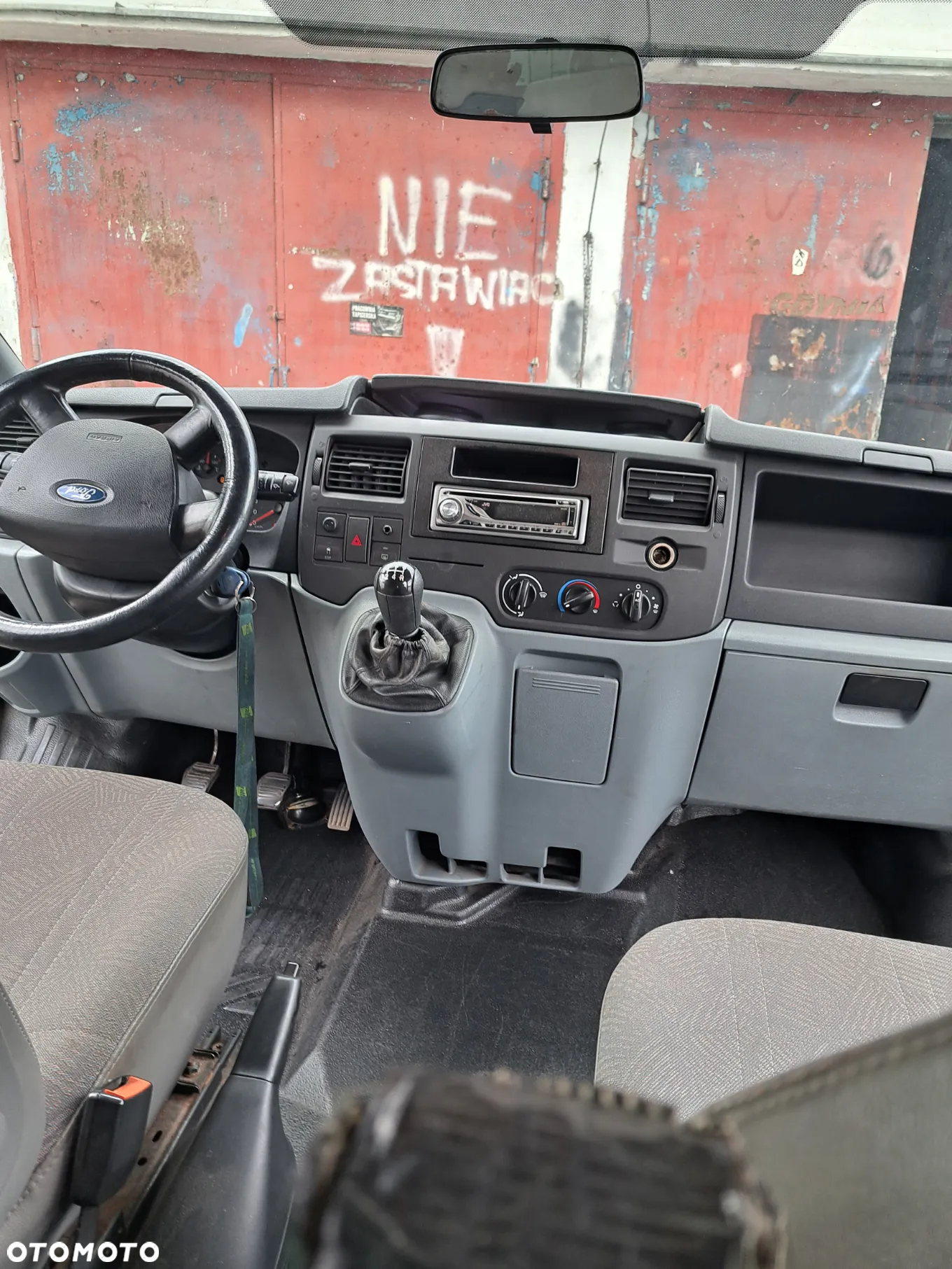 Ford Transit - 11