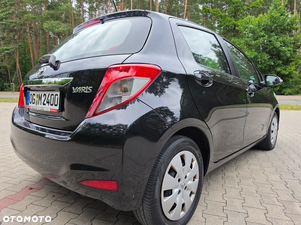 Toyota Yaris 1.33 VVT-i Club - 17