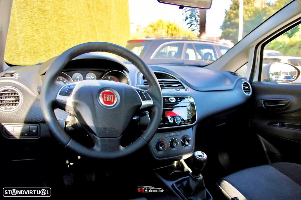 Fiat Punto 1.3 M-Jet Lounge S&S - 4